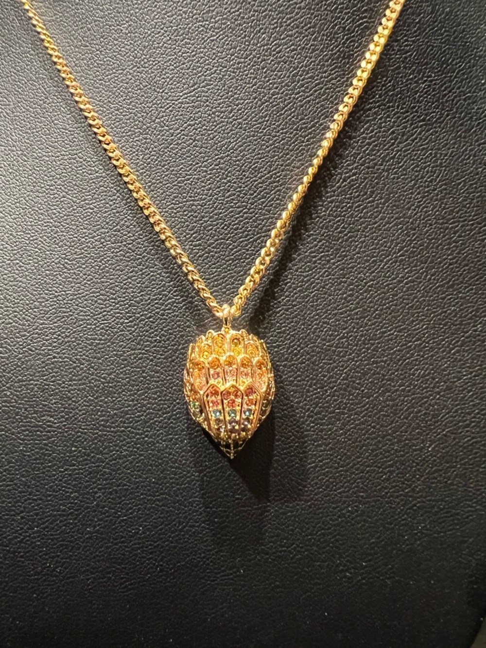 Kurt Geiger Gold Pendant Necklace NWT - Picture 3 of 11